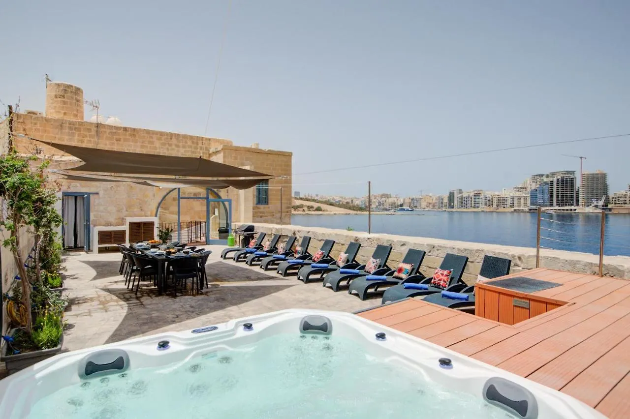 Unique Waterfront Valletta House Villa 0*,