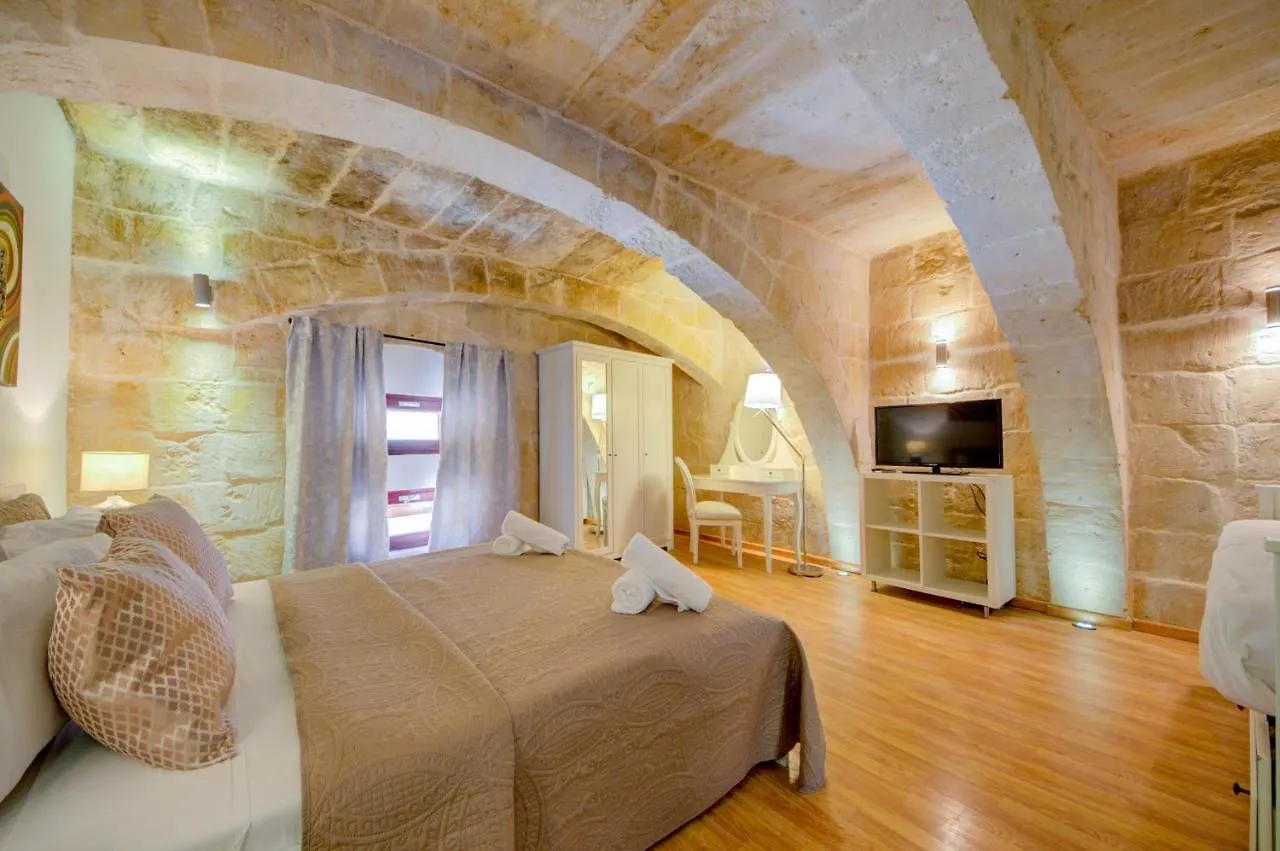 Unique Waterfront Valletta House Villa Holiday home