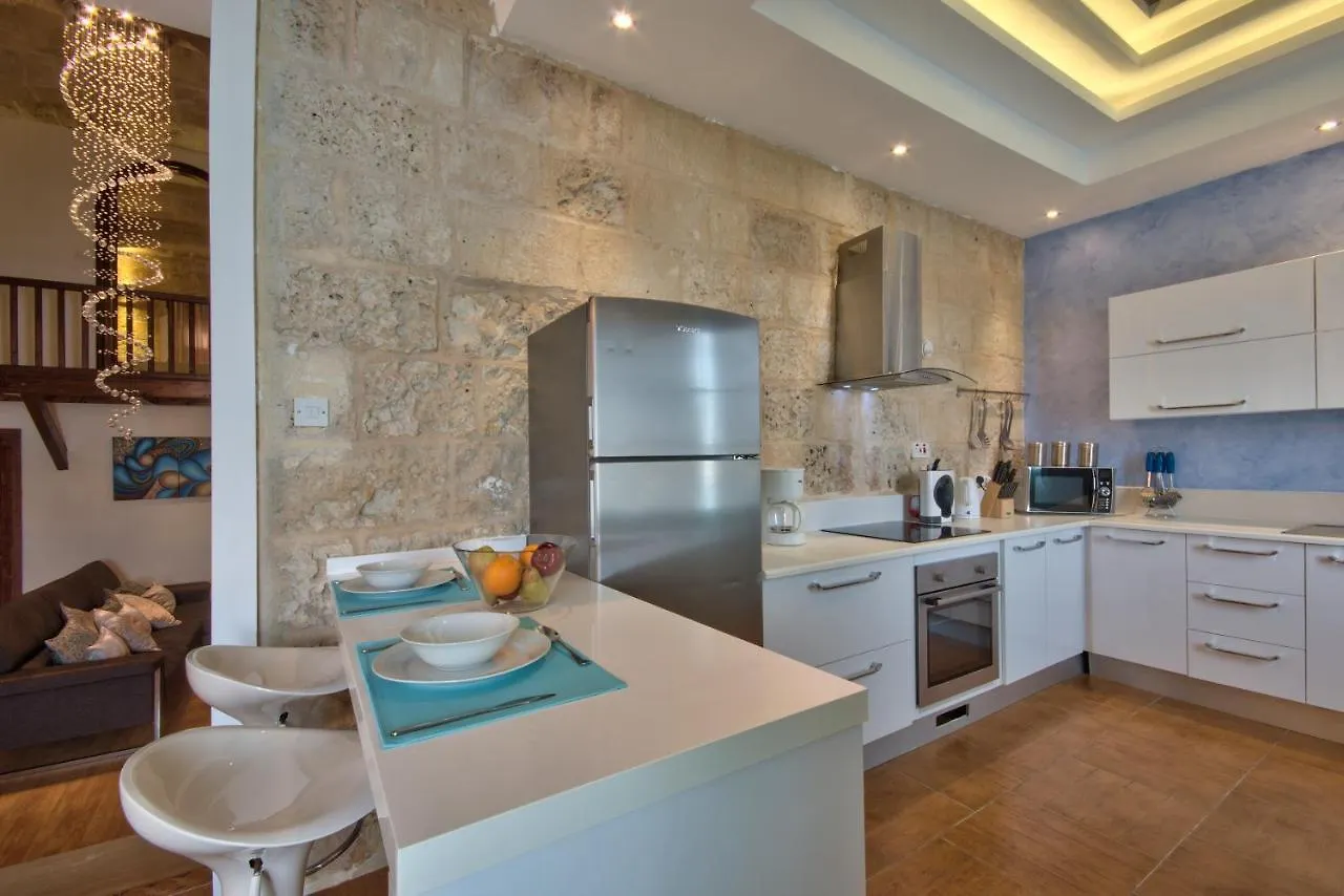 Unique Waterfront Valletta House Villa